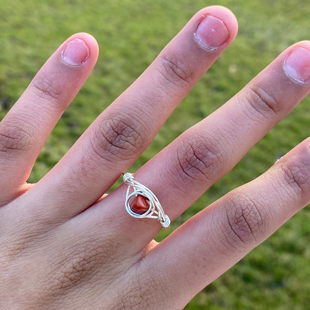 Red Jasper crystal wire ring - Picture 3 of 3